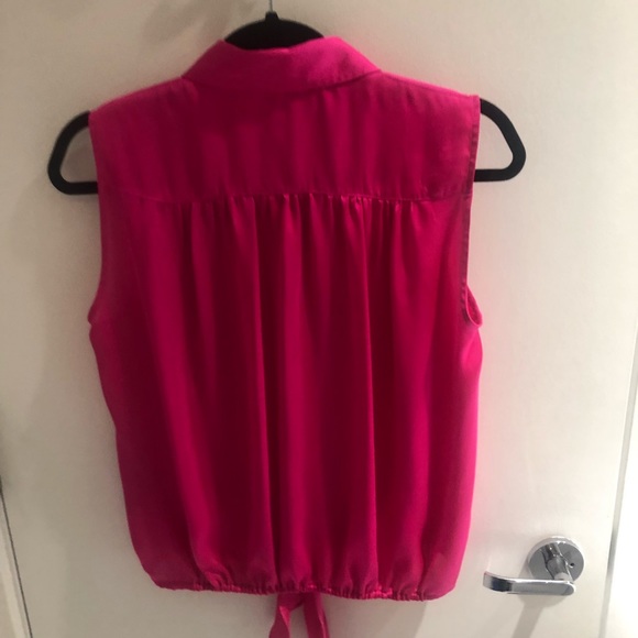 Vince Camuto Pink Sleeveless Blouse - Picture 2 of 4